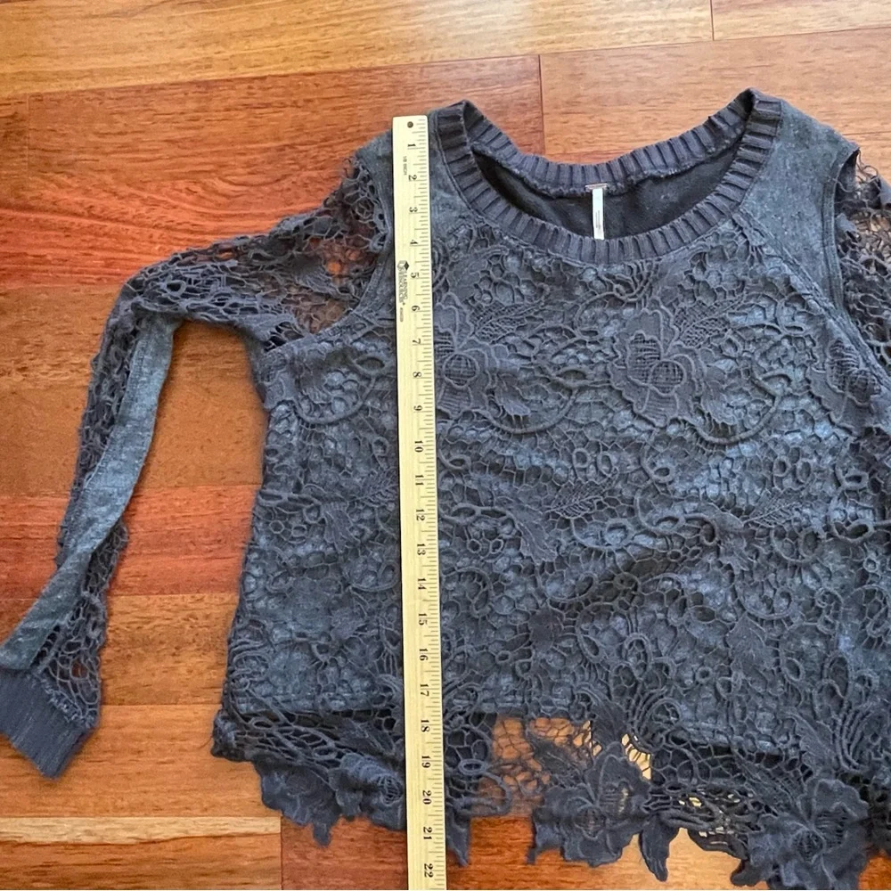 Free People black Cropped Lace Blouse - Picture 8 of 8